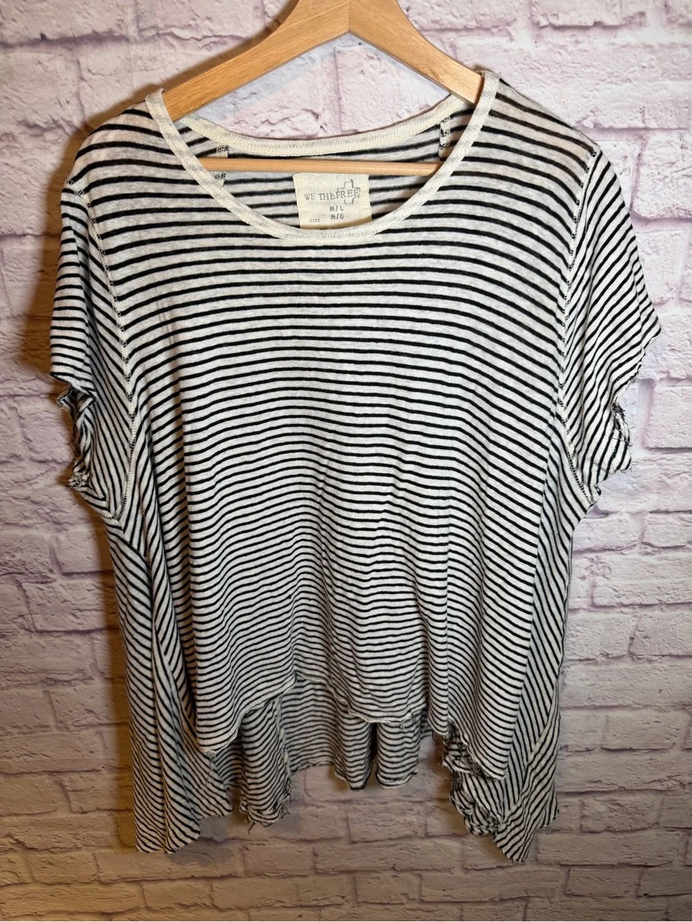 We The Free Womens medium Black white stripe Short Sleeve Asymmetrical shirt